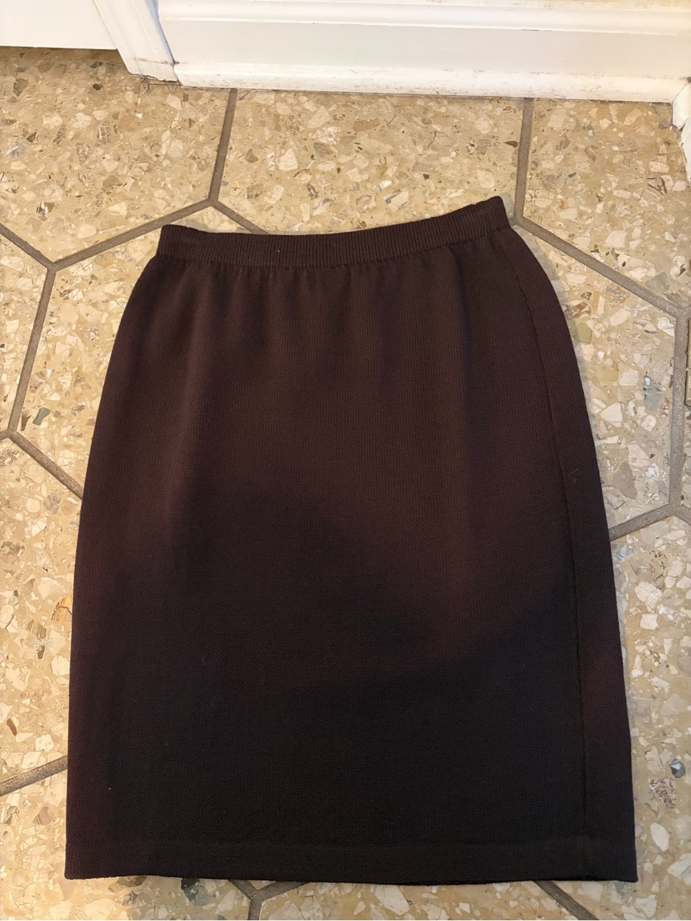 St John Classic Brown Knit Pencil Skirt Midi